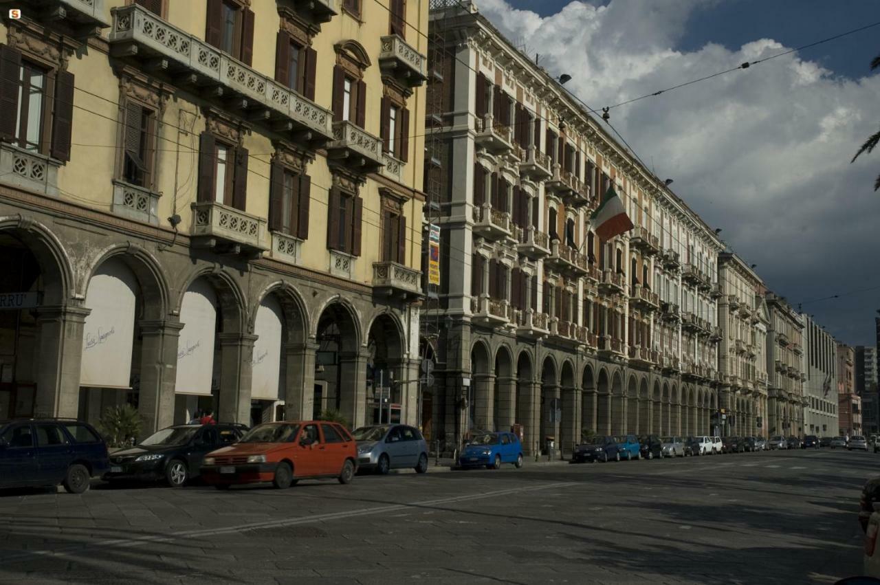 Al Centro Del Centro Apartman Cagliari Kültér fotó